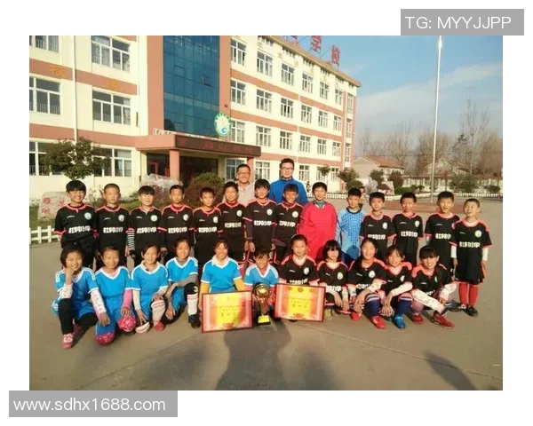 深圳足球队的耐力揭秘:从训练到比赛的全方位探索与分析