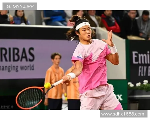 南京羽毛球队以57分领跑大满贯积分榜展现强劲实力